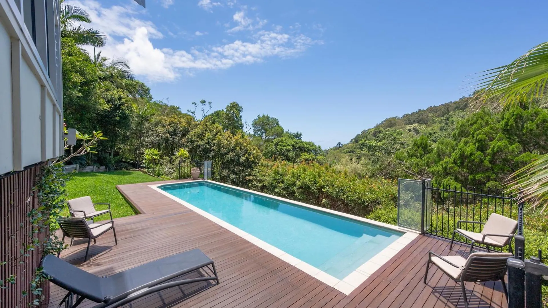Hilltop Noosa Ocean Views, Noosa Heads