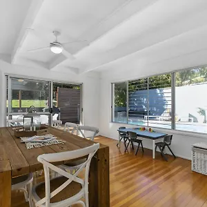 21 Nairana Rest Noosa Heads